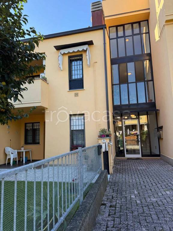 immagine annuncio 14 di 15