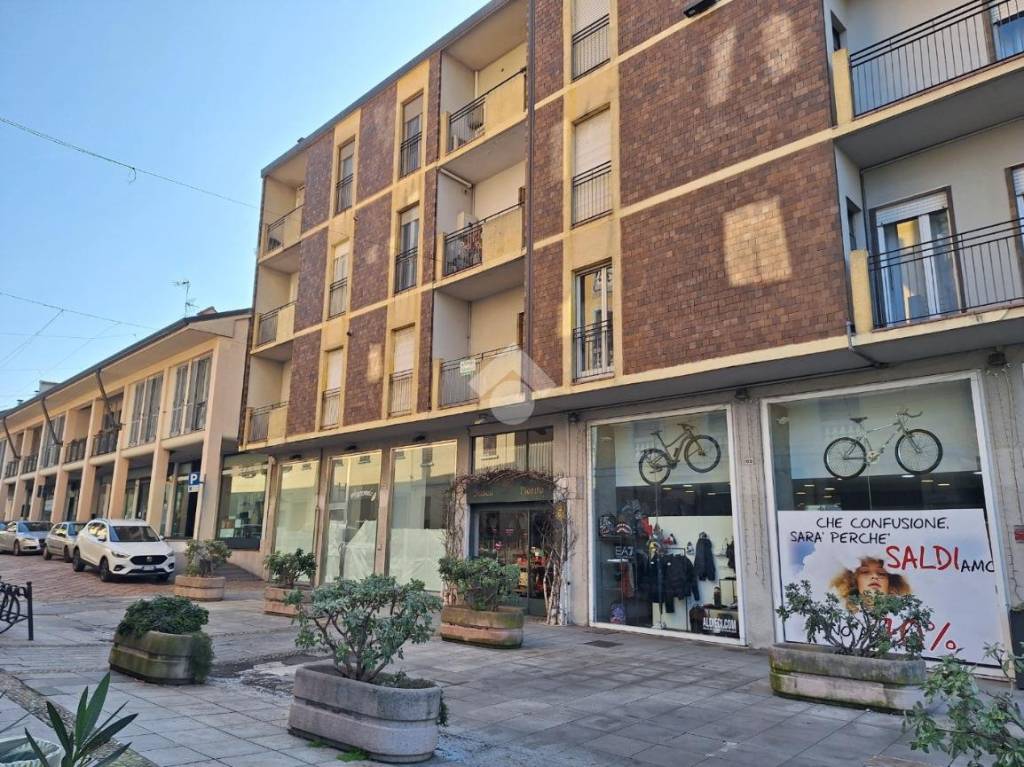 immagine annuncio 12 di 13