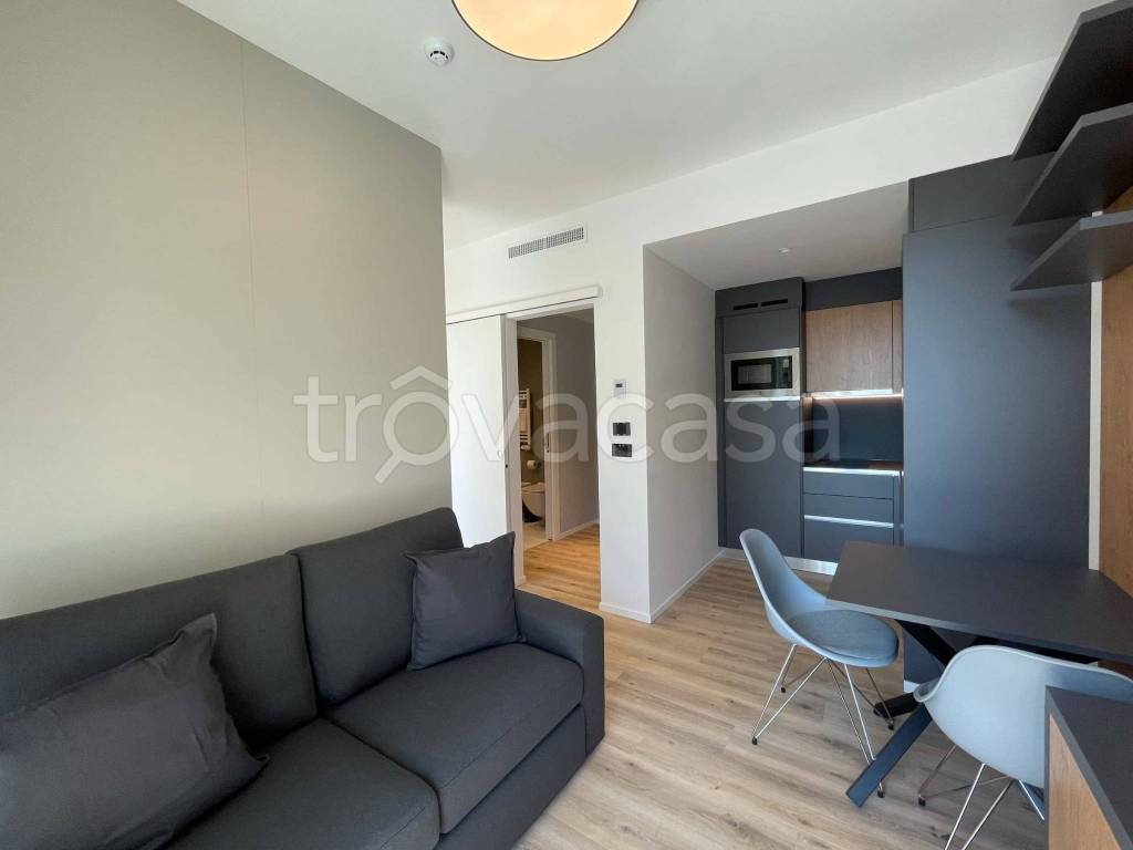 immagine annuncio 1 di 8