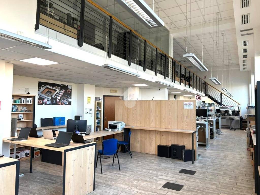 immagine annuncio 1 di 8