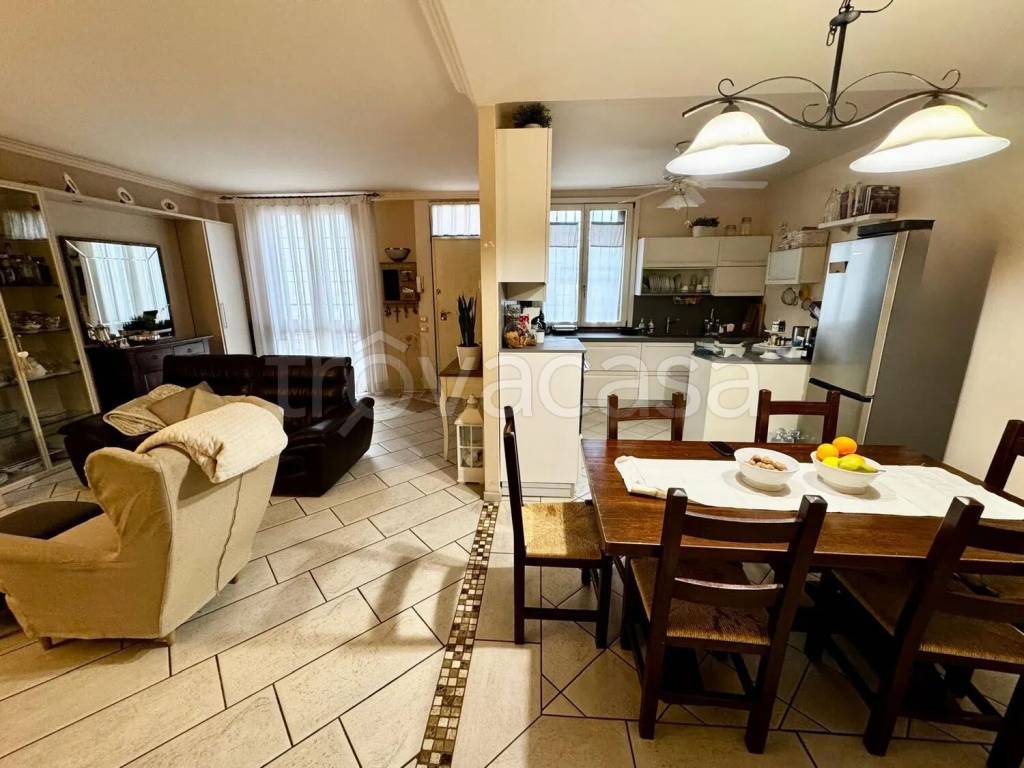 immagine annuncio 2 di 12