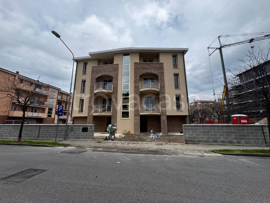 immagine annuncio 1 di 15