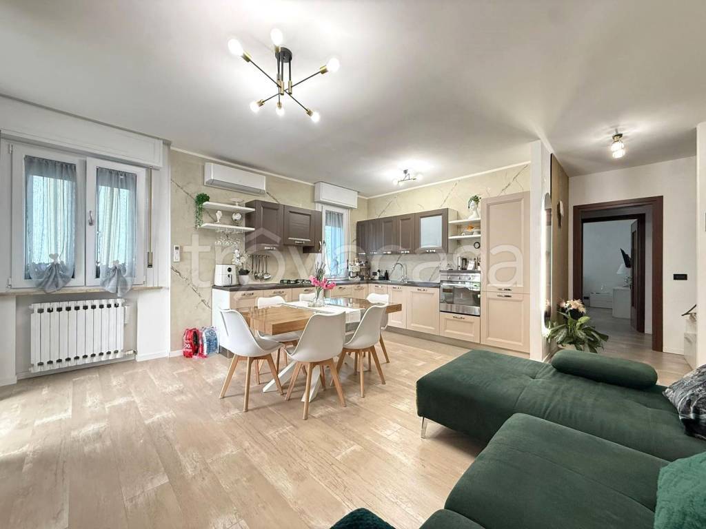 immagine annuncio 1 di 14