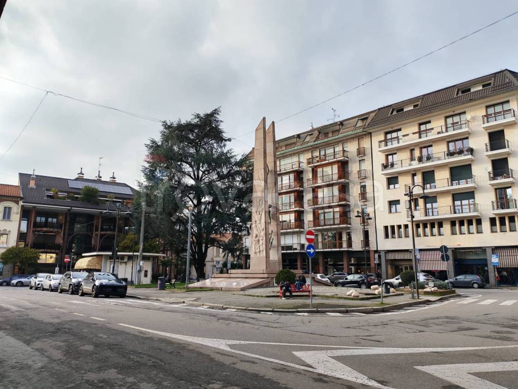 immagine annuncio 1 di 8