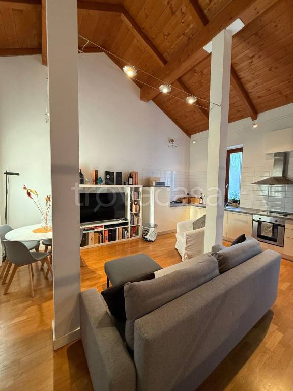 immagine annuncio 1 di 14