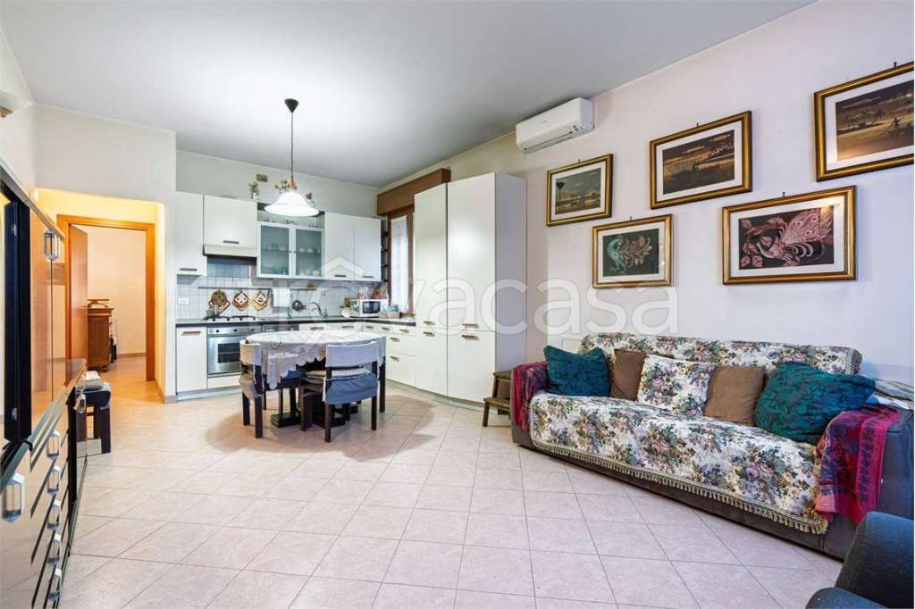 immagine annuncio 1 di 15