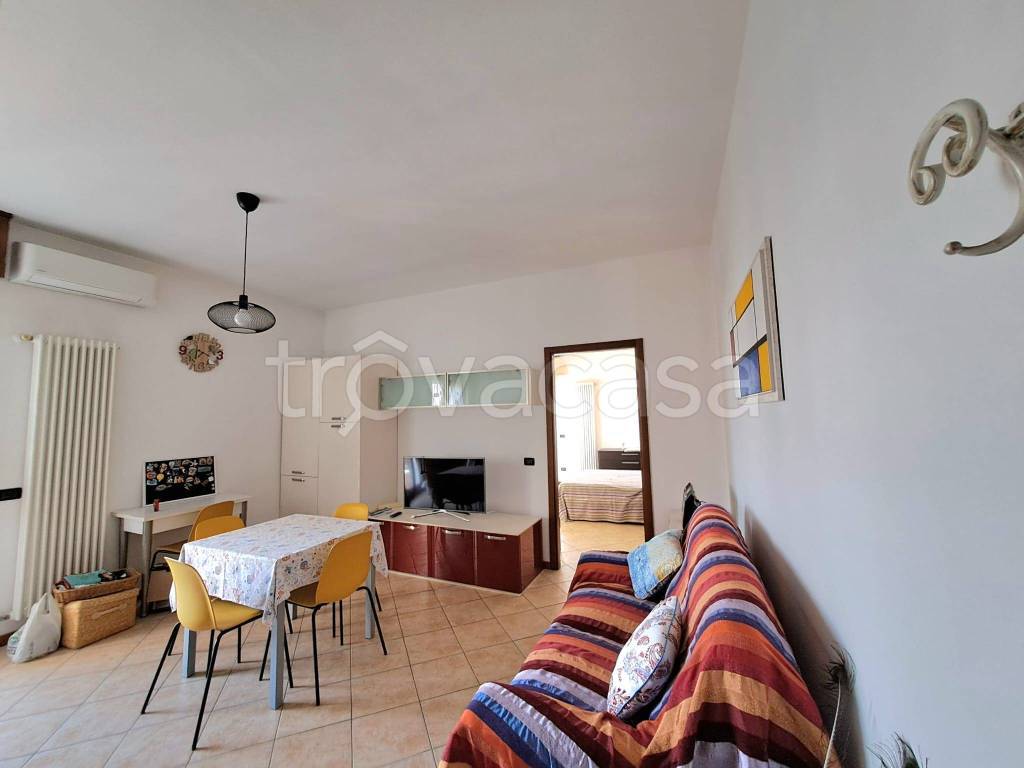 immagine annuncio 2 di 12