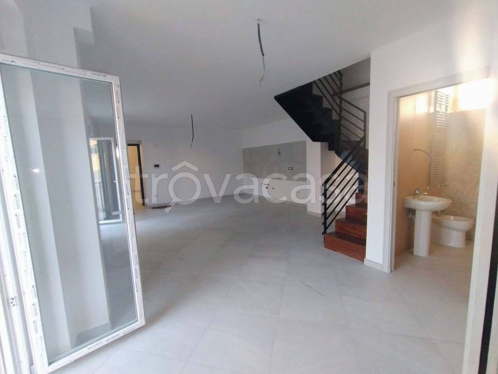 immagine annuncio 1 di 8