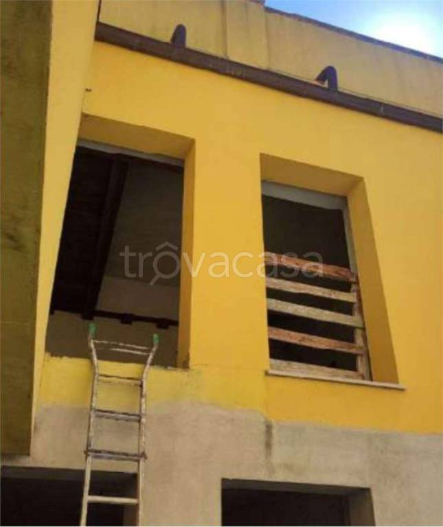 immagine annuncio 11 di 12