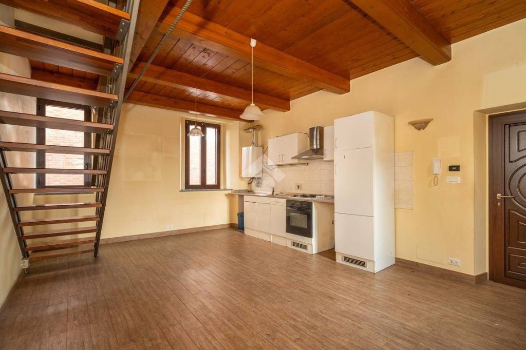 immagine annuncio 1 di 15