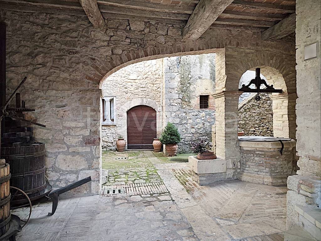 immagine annuncio 11 di 12