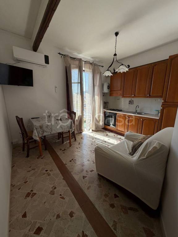 immagine annuncio 1 di 8