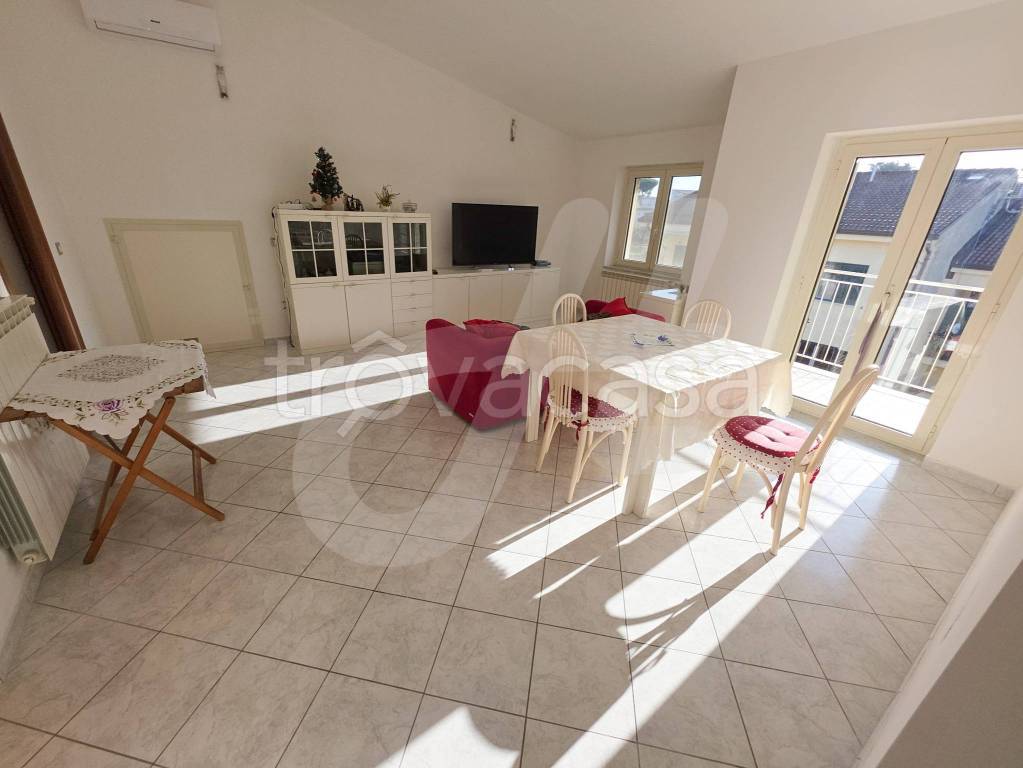 immagine annuncio 2 di 13