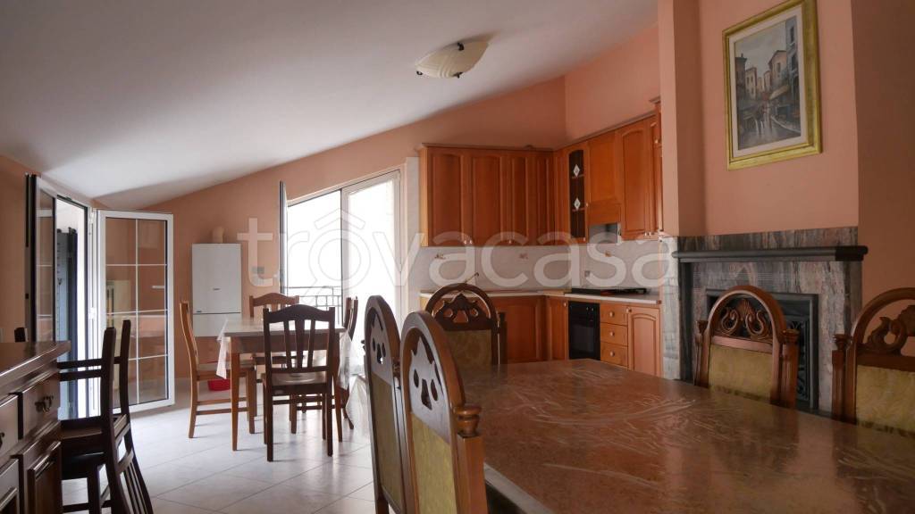 immagine annuncio 1 di 13