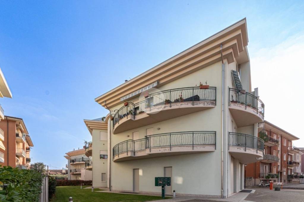 immagine annuncio 1 di 14