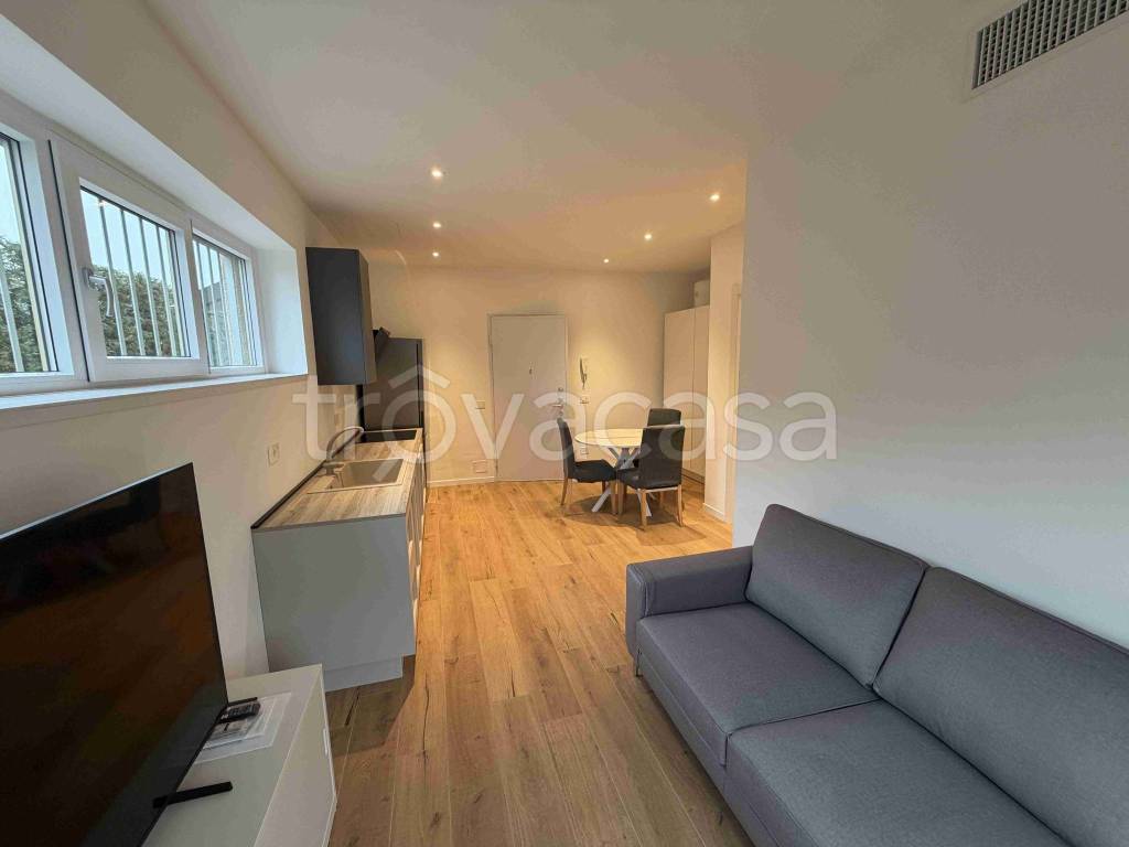 immagine annuncio 1 di 14