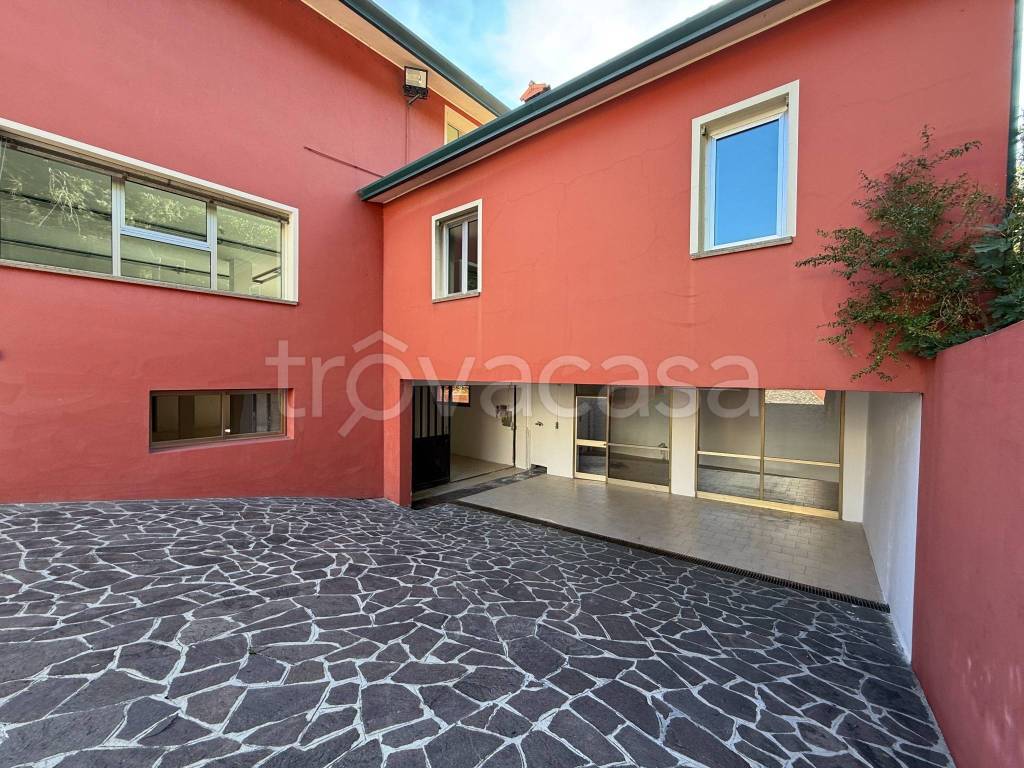 immagine annuncio 2 di 12