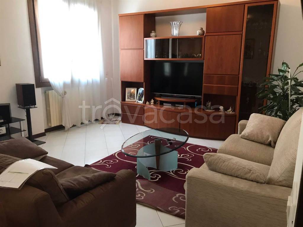 immagine annuncio 1 di 8