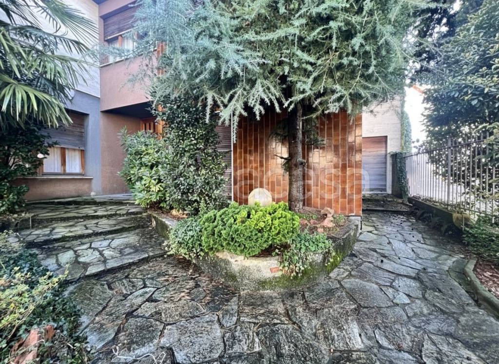 immagine annuncio 1 di 14