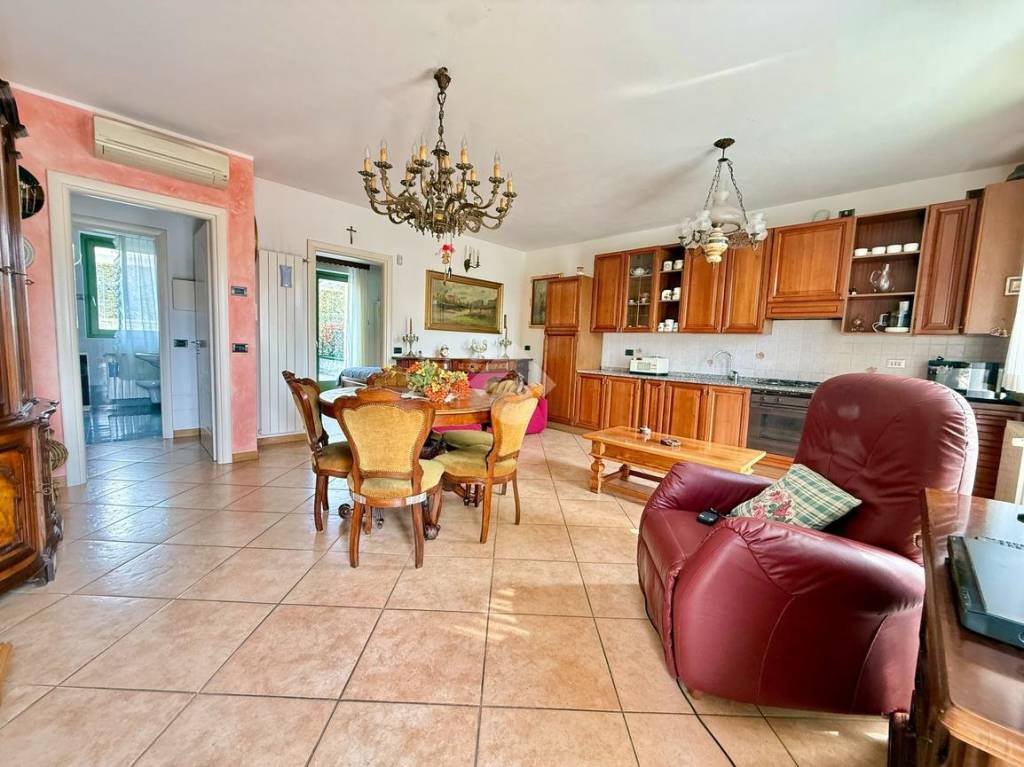 immagine annuncio 2 di 15