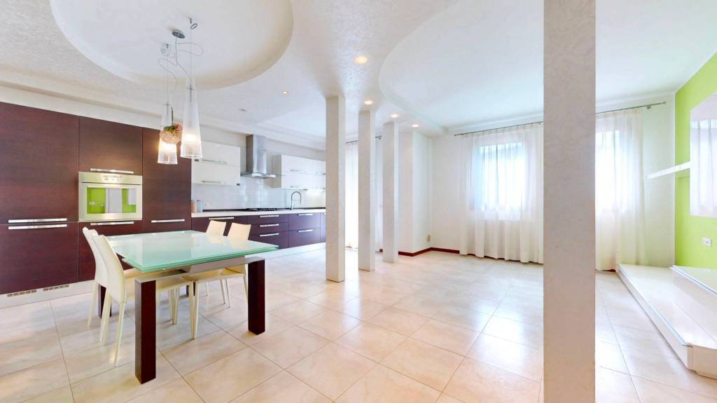 immagine annuncio 1 di 14