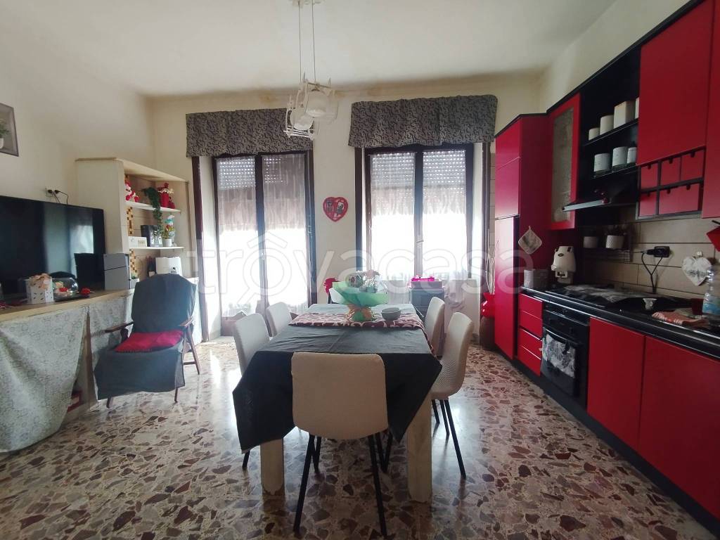 immagine annuncio 2 di 13