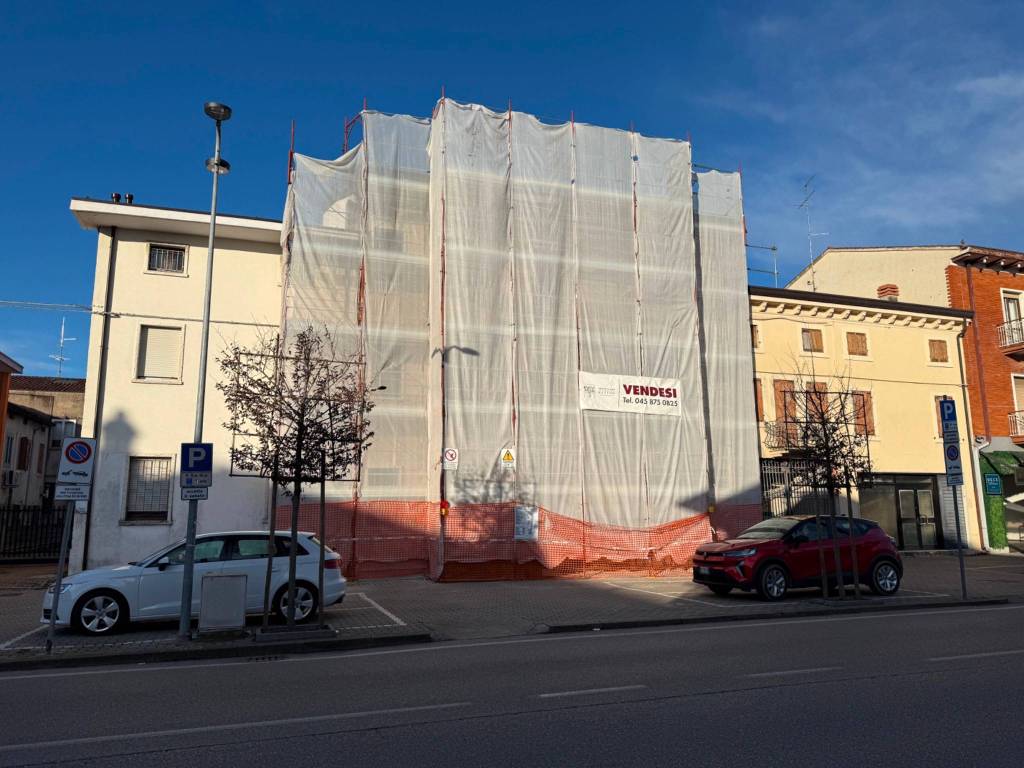 immagine annuncio 1 di 8