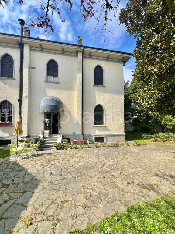 immagine annuncio 2 di 8