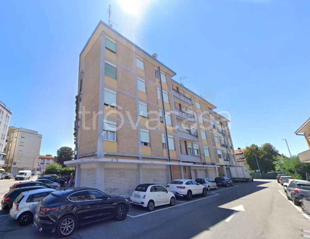 immagine annuncio 1 di 12