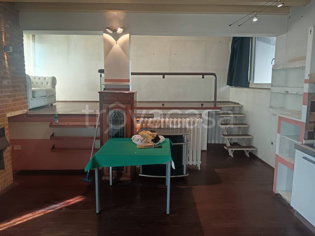 immagine annuncio 1 di 6