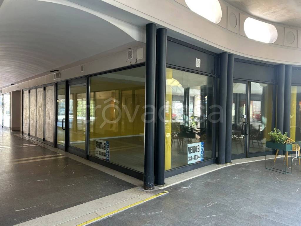 immagine annuncio 1 di 8