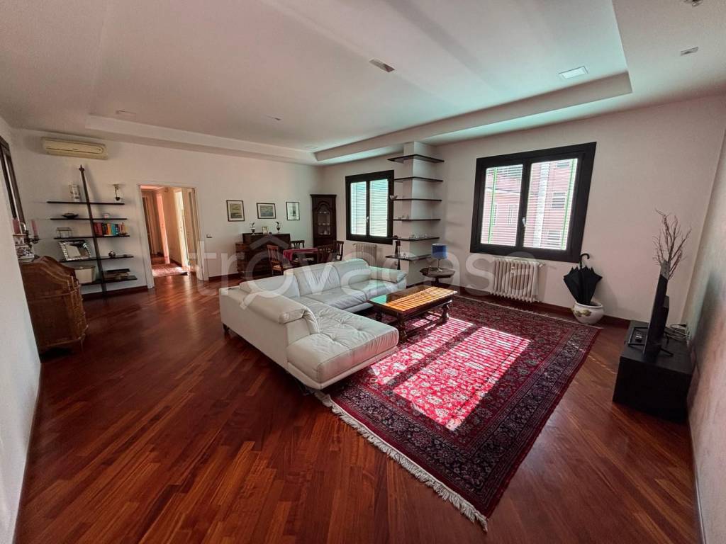 immagine annuncio 1 di 7