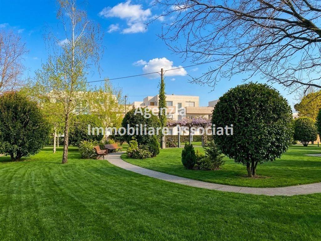 immagine annuncio 1 di 14