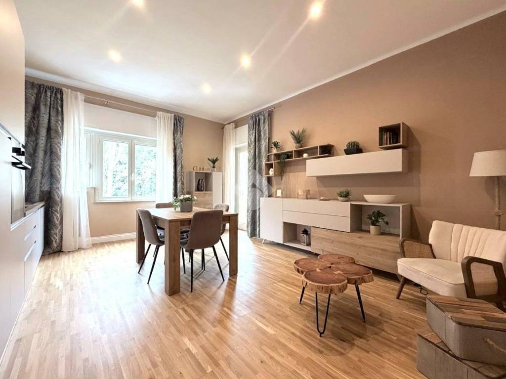 immagine annuncio 1 di 12