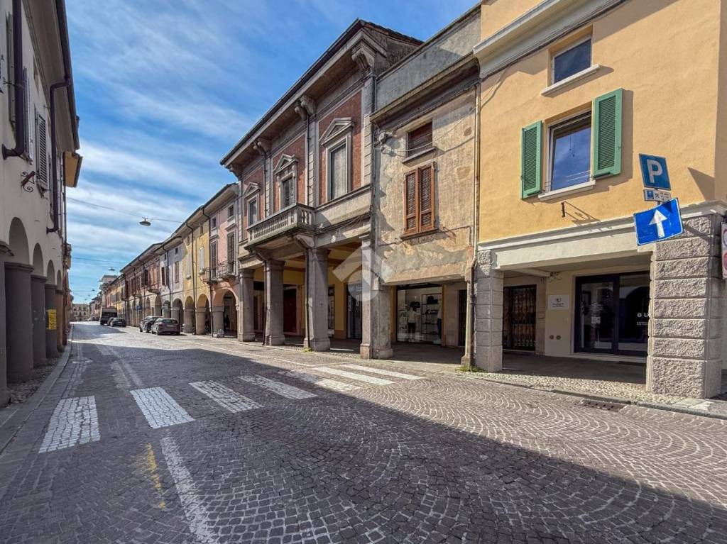 immagine annuncio 1 di 15