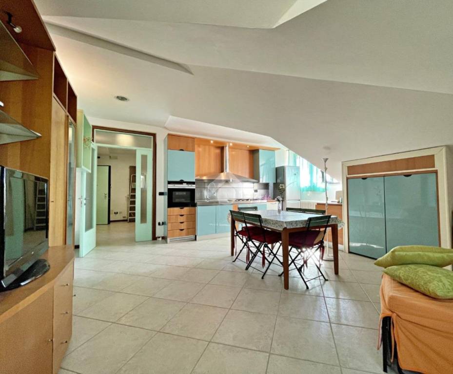 immagine annuncio 1 di 14