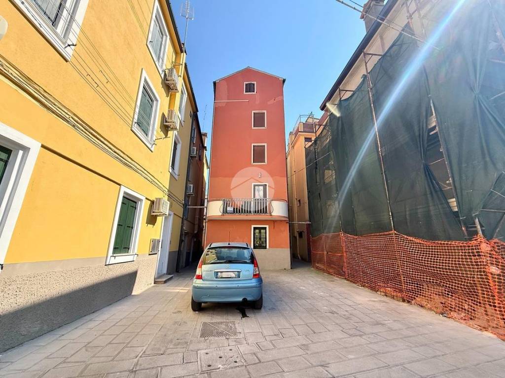 immagine annuncio 1 di 14