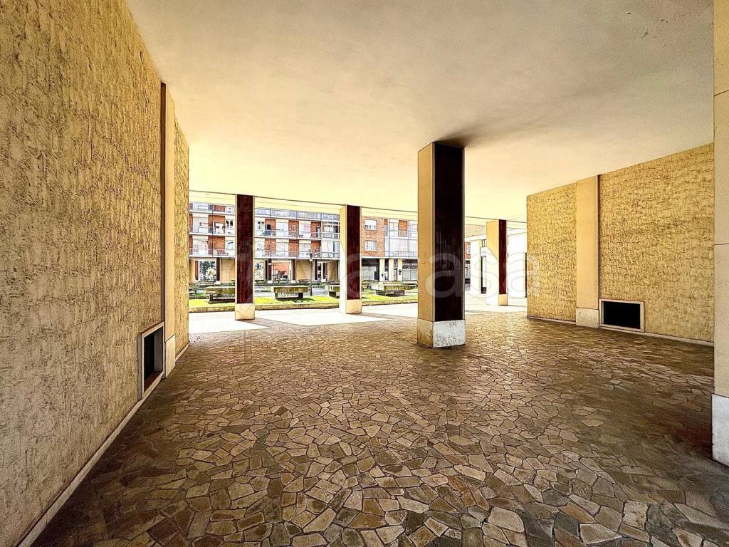 immagine annuncio 11 di 12