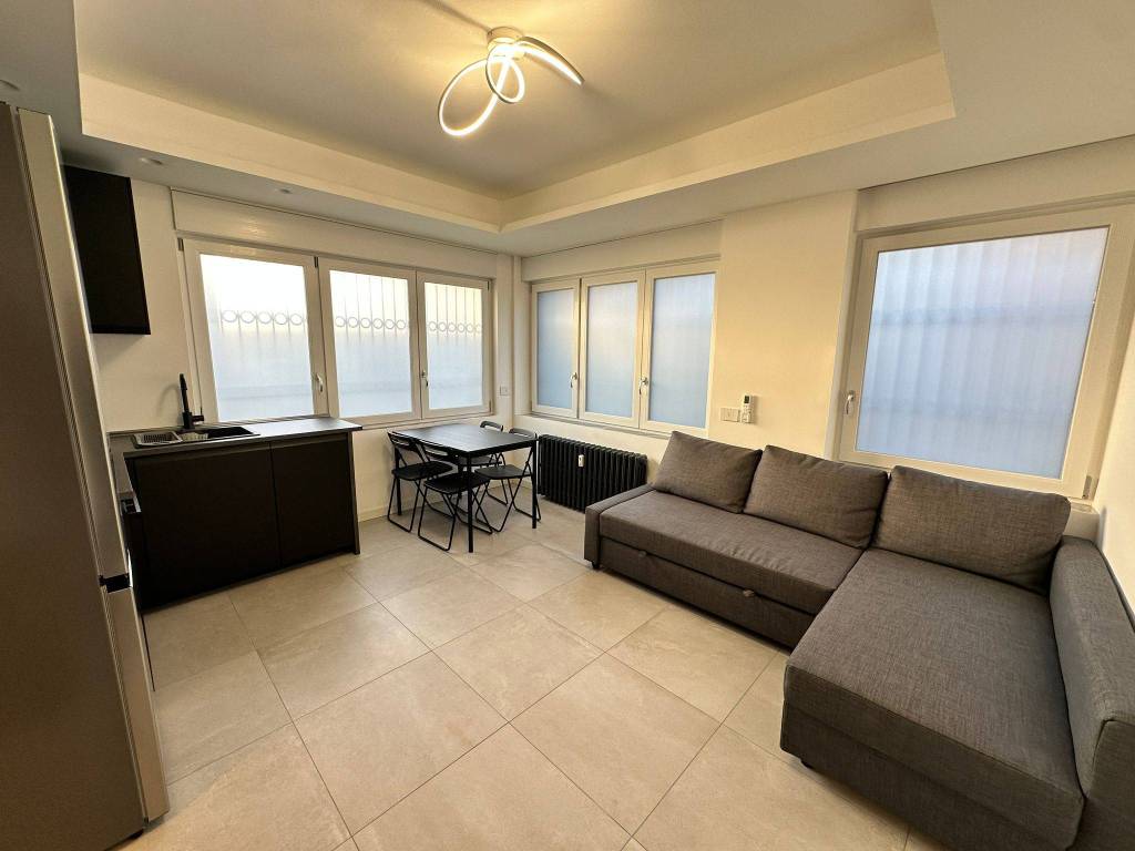 immagine annuncio 1 di 14