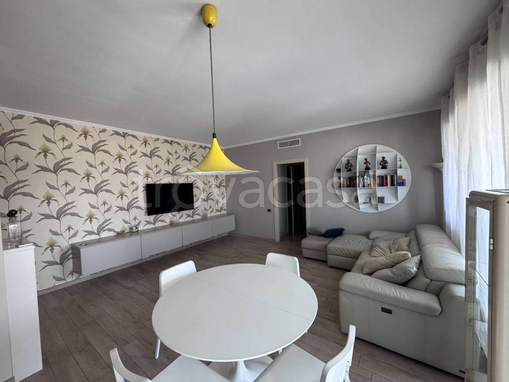 immagine annuncio 1 di 14