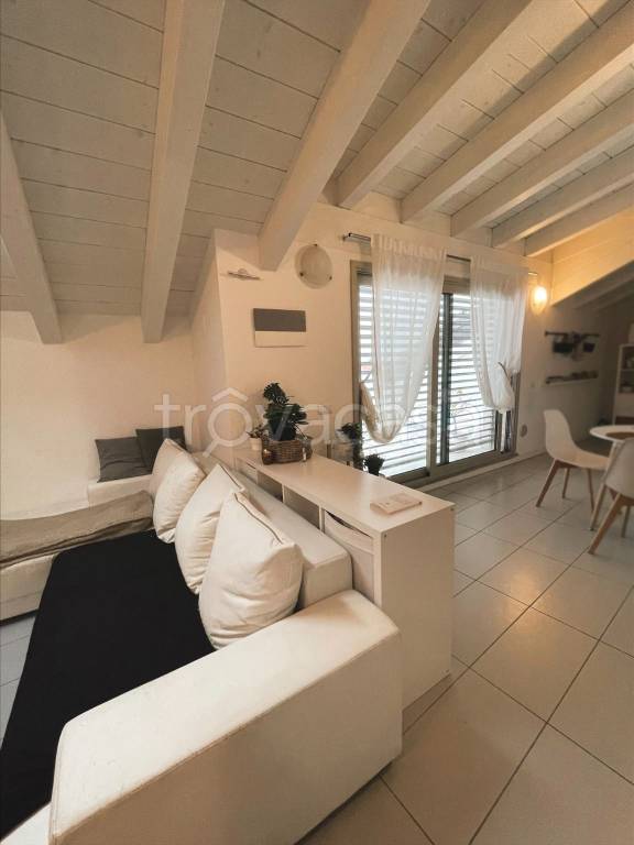 immagine annuncio 1 di 9