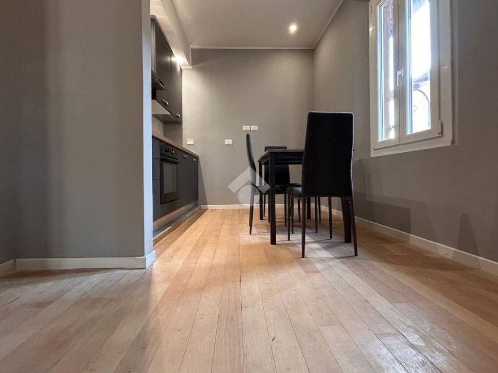 immagine annuncio 5 di 8