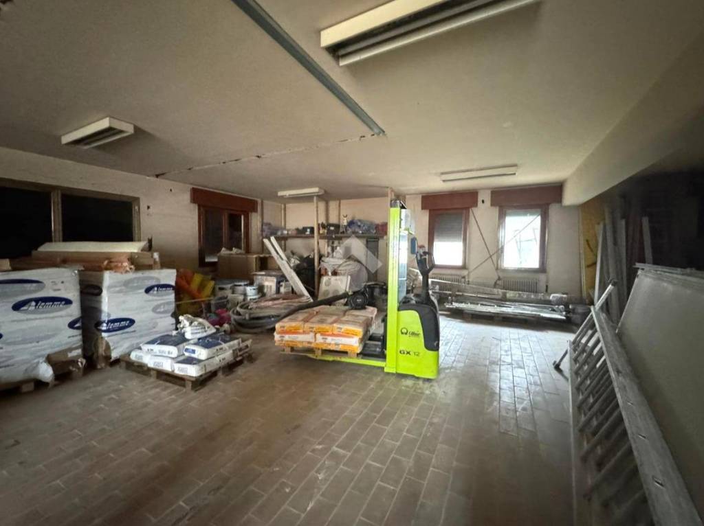 immagine annuncio 4 di 8