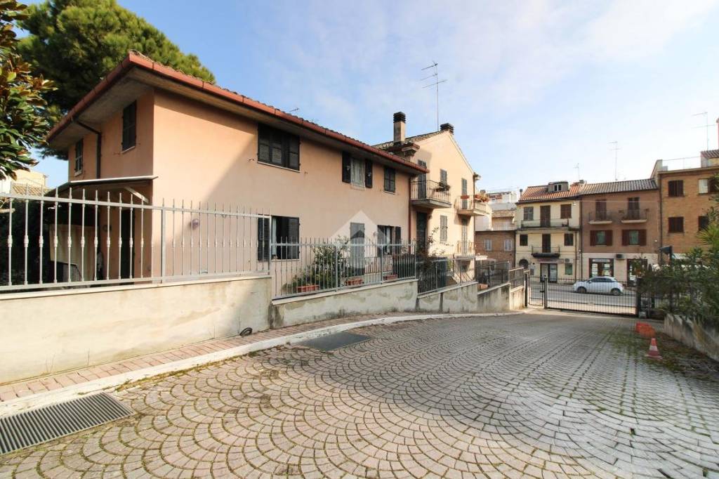 immagine annuncio 12 di 14