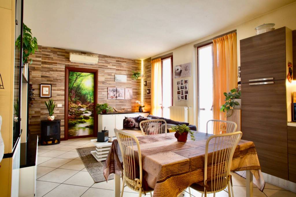 immagine annuncio 1 di 12