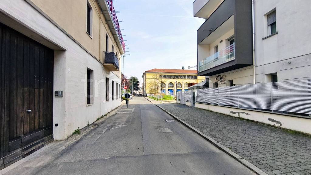 immagine annuncio 1 di 14