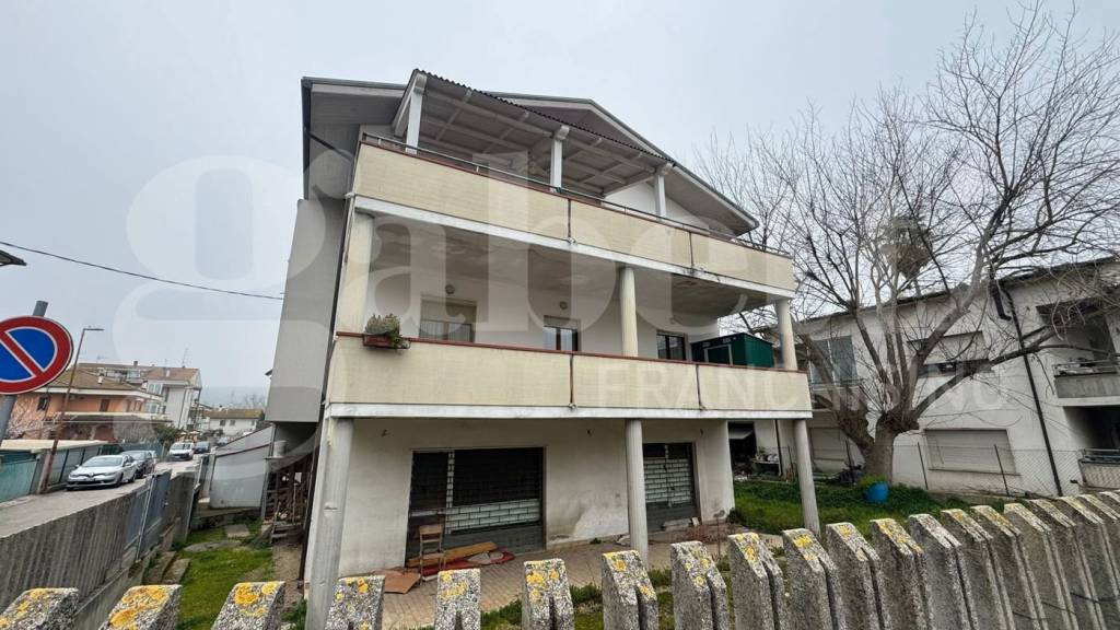 immagine annuncio 1 di 12