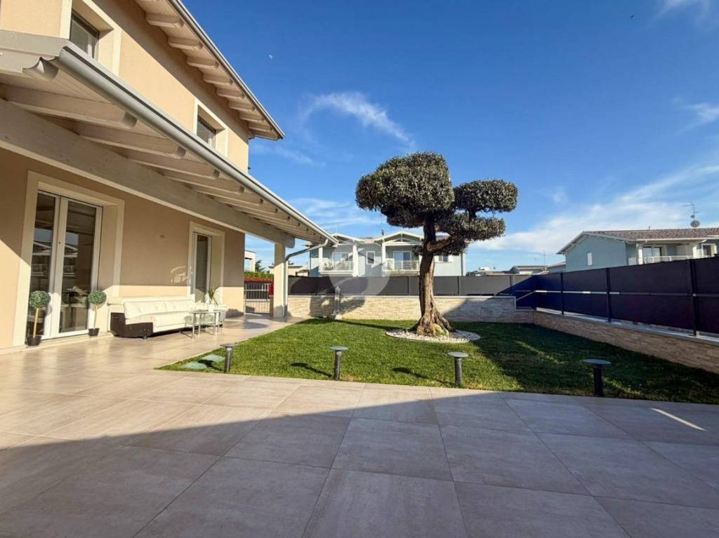 immagine annuncio 1 di 15