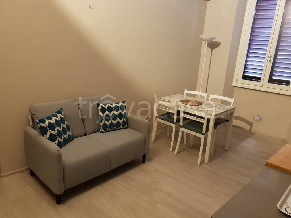 immagine annuncio 1 di 12