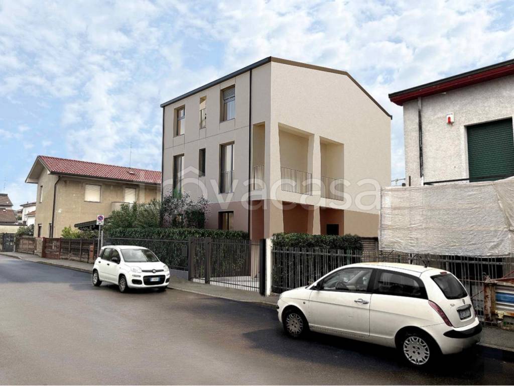 immagine annuncio 1 di 4